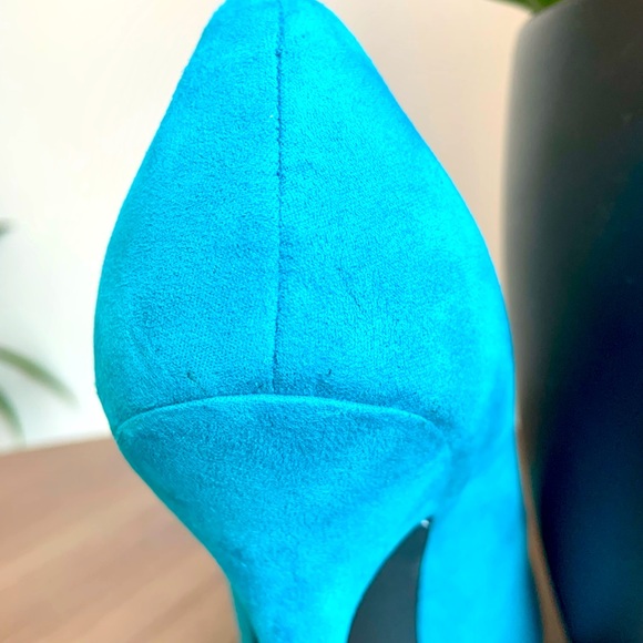 HOST PICK - 4" Blue Suede Stilettos by Guess. Size 7. Excellent Condition - Picture 11 of 14